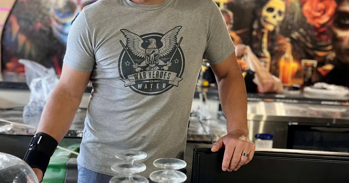 UFC vet Tito Ortiz closes Florida restaurant, blames boating accident