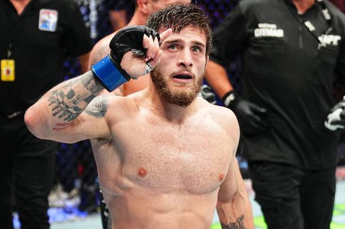 Aleksandre Topuria after winning his UFC debut.
