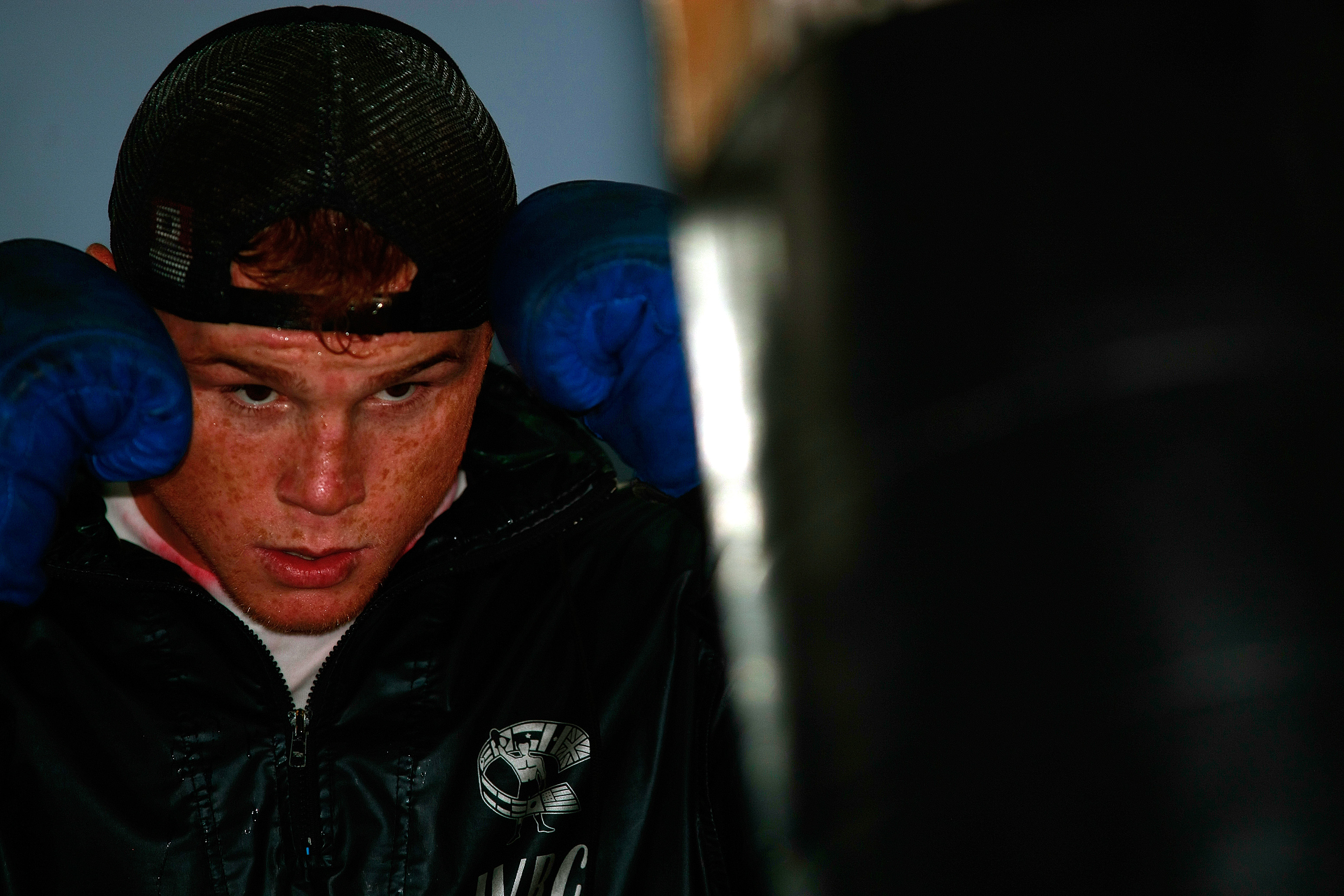 MEXICO CITY, MEXICO - JULY 22: View of a training session of the Mexican boxer Saul Alvarez at the New Jordan Gym on July 22, 2009 in Mexico City, Mexico. (Photo by Francisco Estrada/LatinContent via Getty Images)