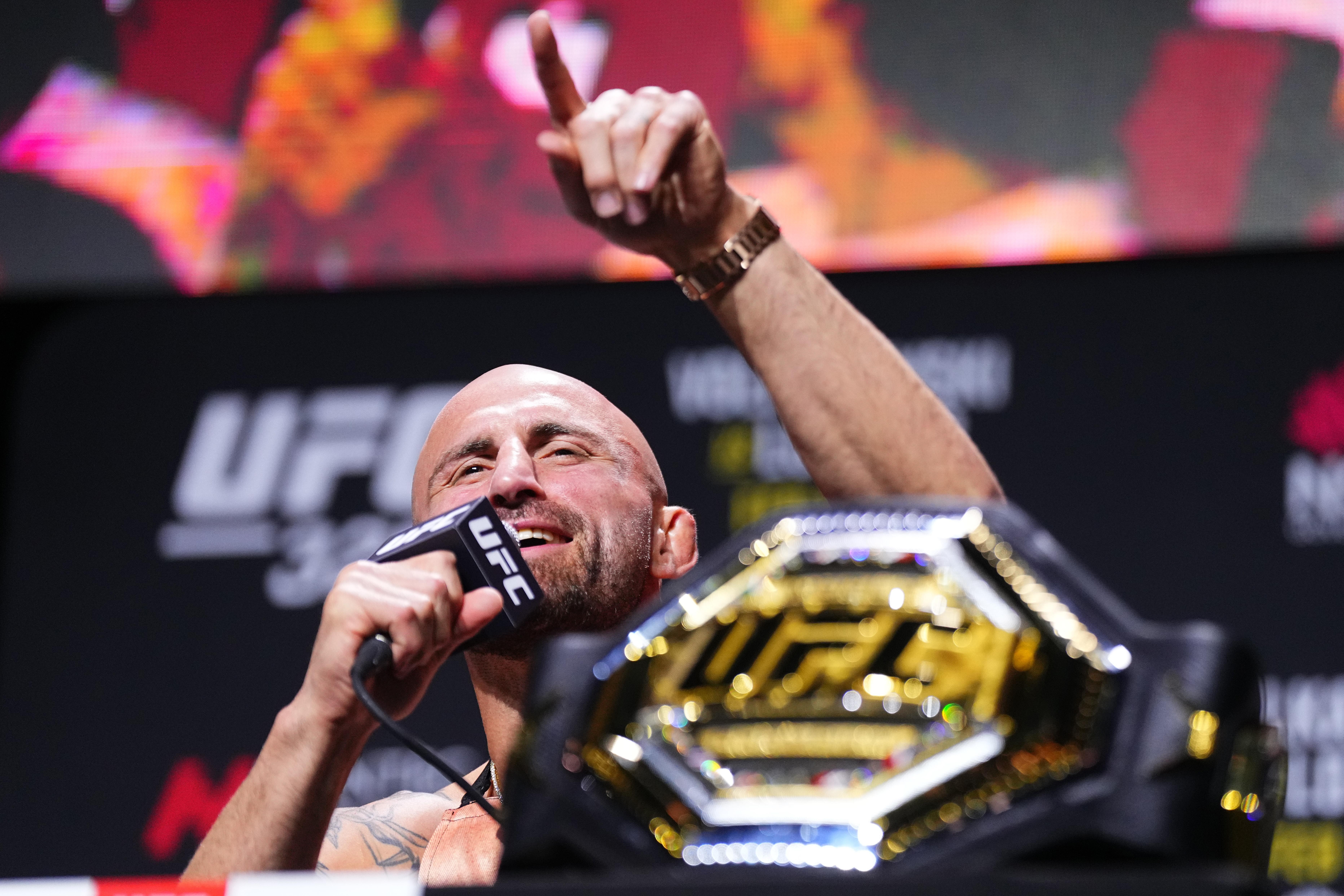Alexander Volkanovski at UFC 333