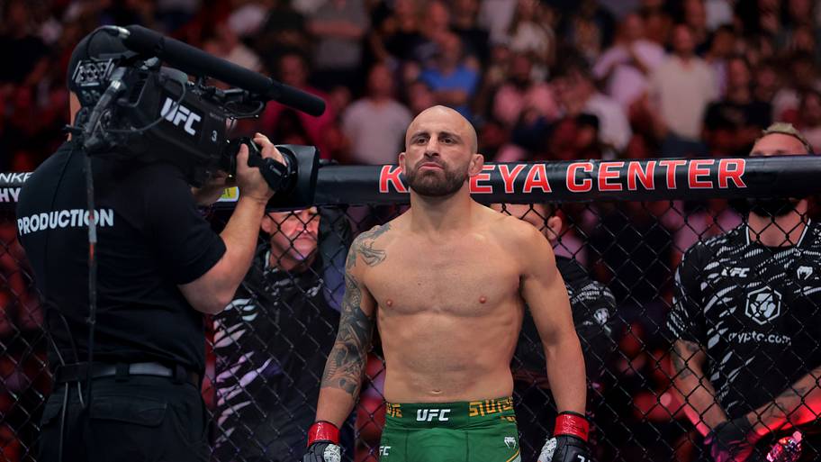 Alexander Volkanovski before UFC 314.