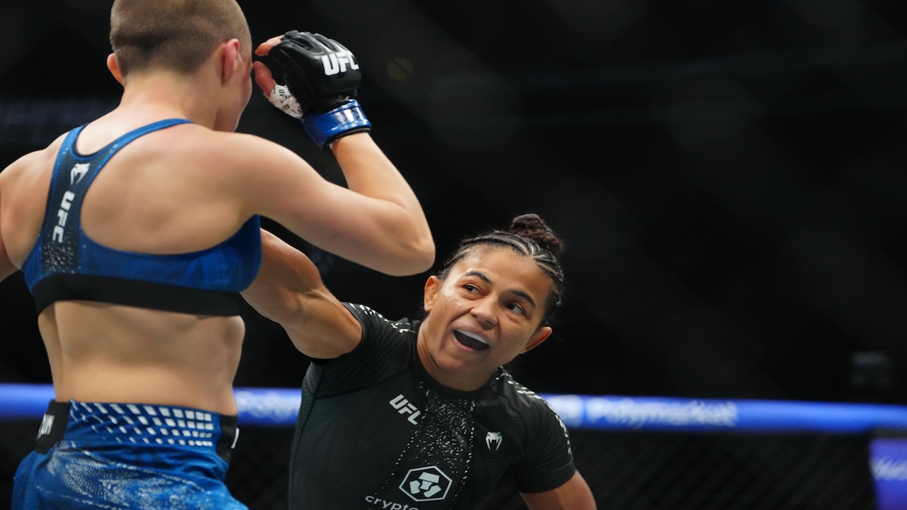 UFC 332: Natalia Silva throws a right hand.