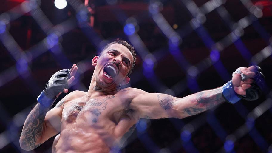 Carlos Prates at UFC 333.