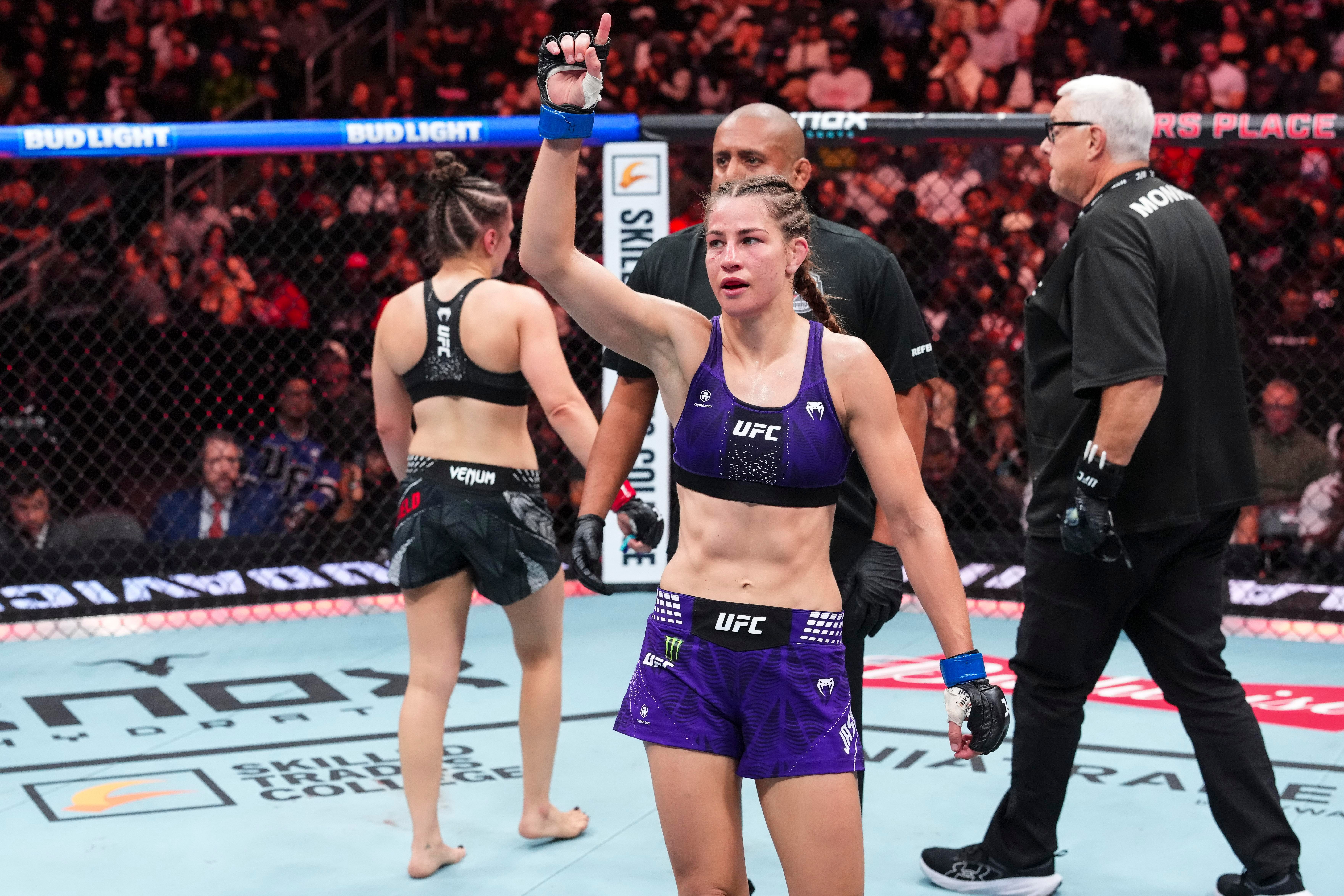 Jasmine Jasudavicius at UFC Edmonton