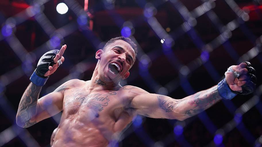 Carlos Prates at UFC 322.