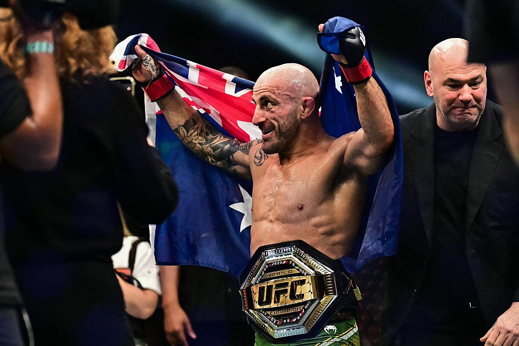 Alexander Volkanovski def. Movsar Evloev, UFC 333