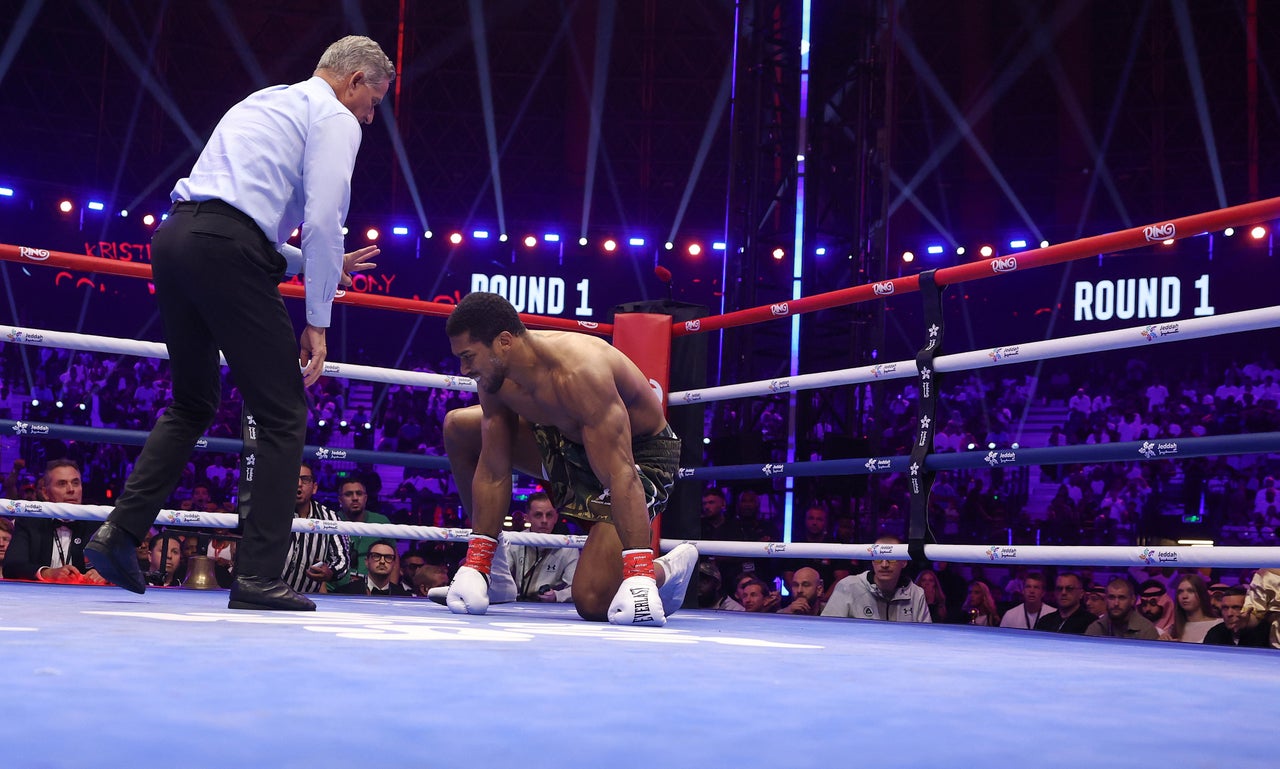 Joshua had to climb off the canvas twice to beat Prenga (Getty)