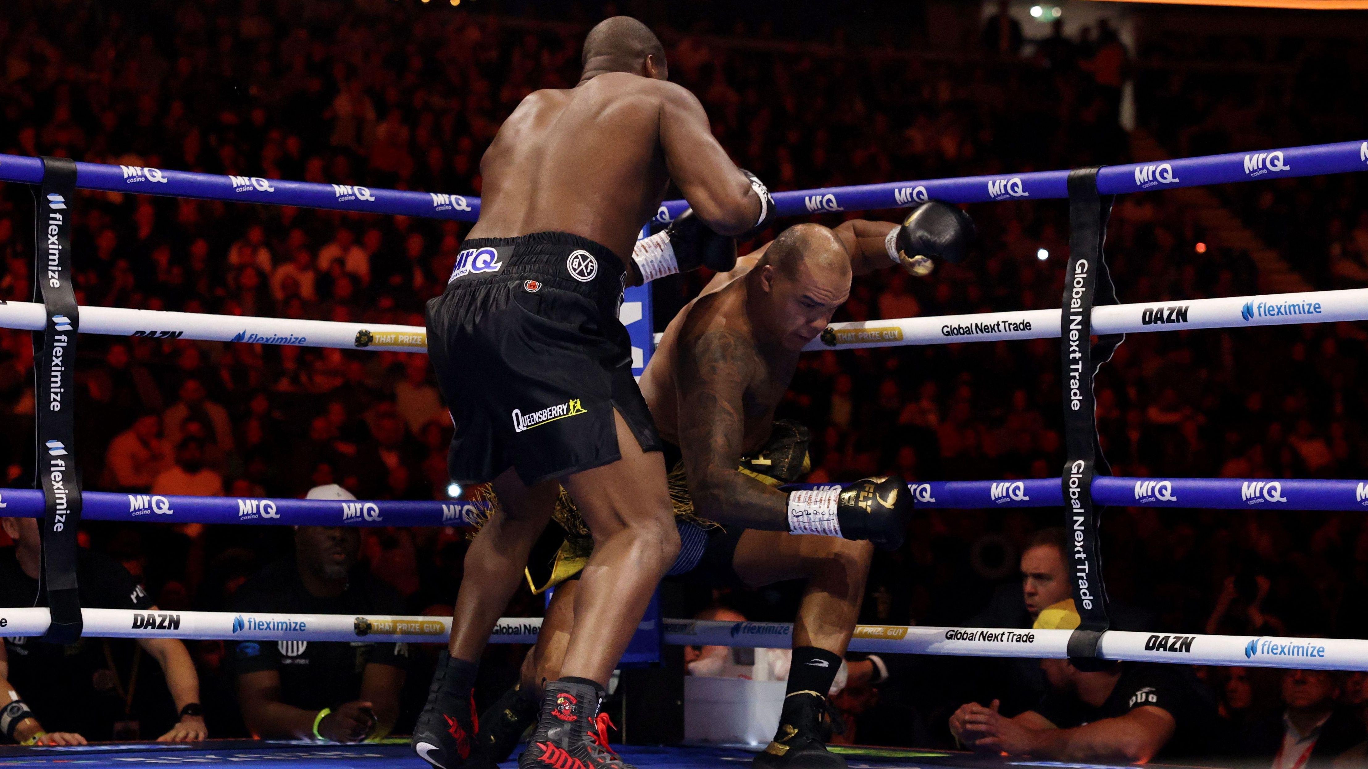 Daniel Dubois punches Fabio Wardley on the ropes