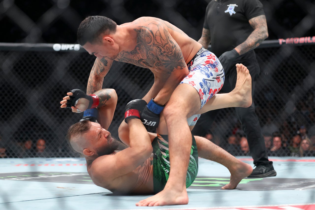 Conor McGregor collapsed against Max Holloway due to his knee injury (Getty)