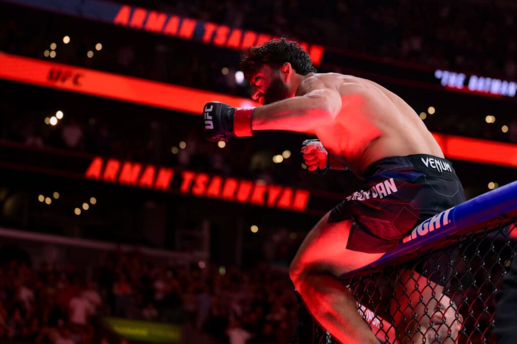 September 20, 2026, Los Angeles, California, USA: ARMAN TSARUKYAN defeated MAURICIO RUFFY by KO elbows at 4:56 of Round 1 during UFC 331 at the Crypto.com Arena in Los Angeles. Los Angeles USA - ZUMAo117 20260920_zsp_o117_038 Copyright: xMikaelxOnax