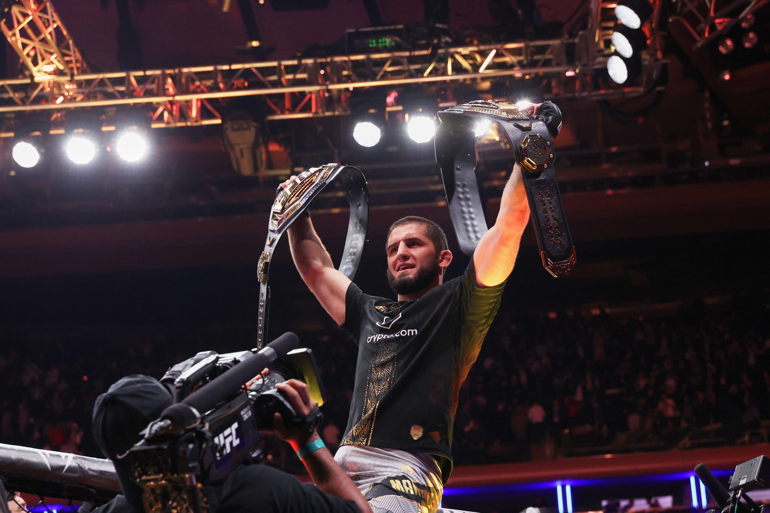 Islam Makhachev Drops Major Retirement Hint After Stunning UFC Announcement