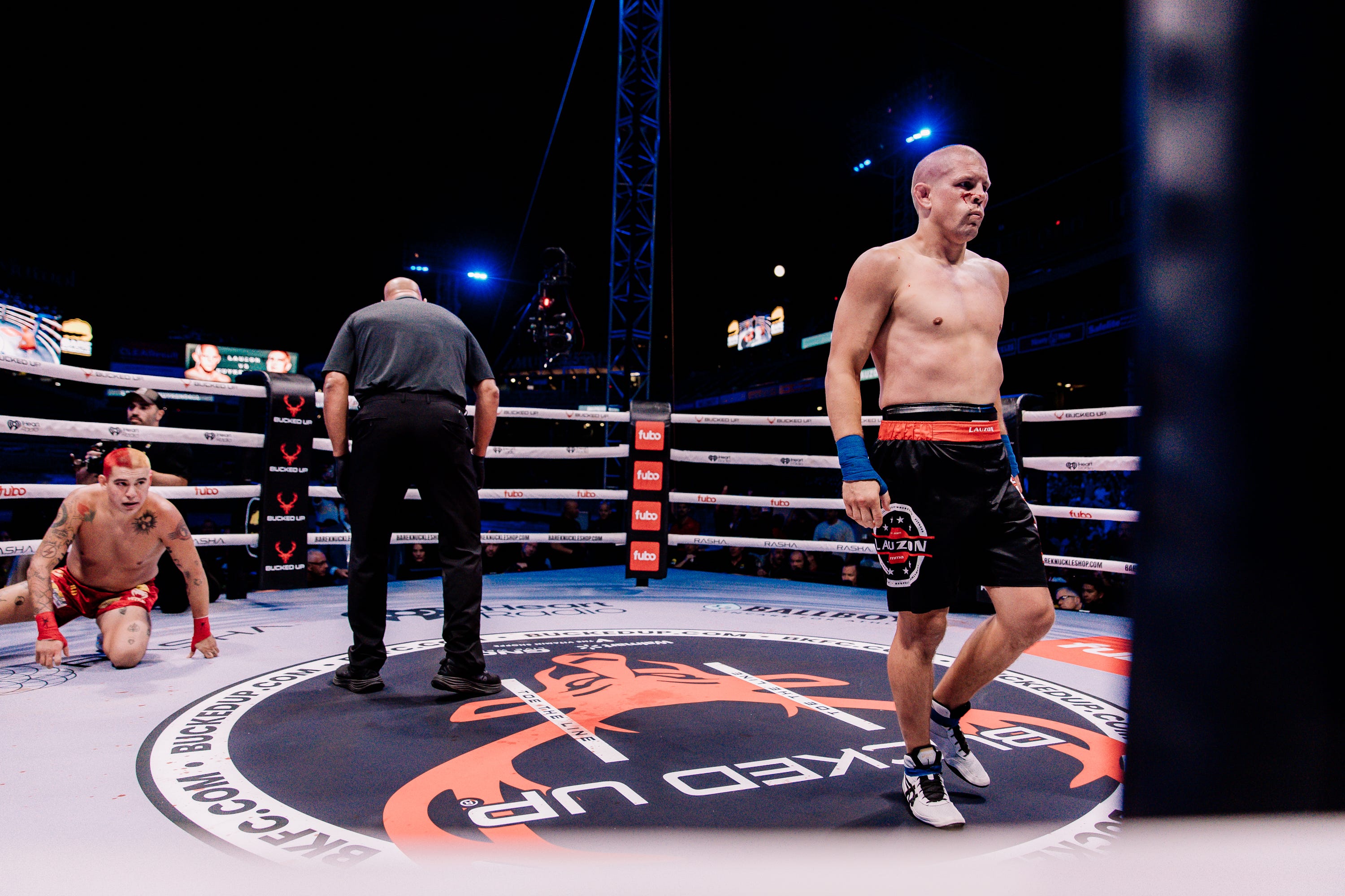 Joe Lauzon def. Stash Kuykendall, BKFC 92