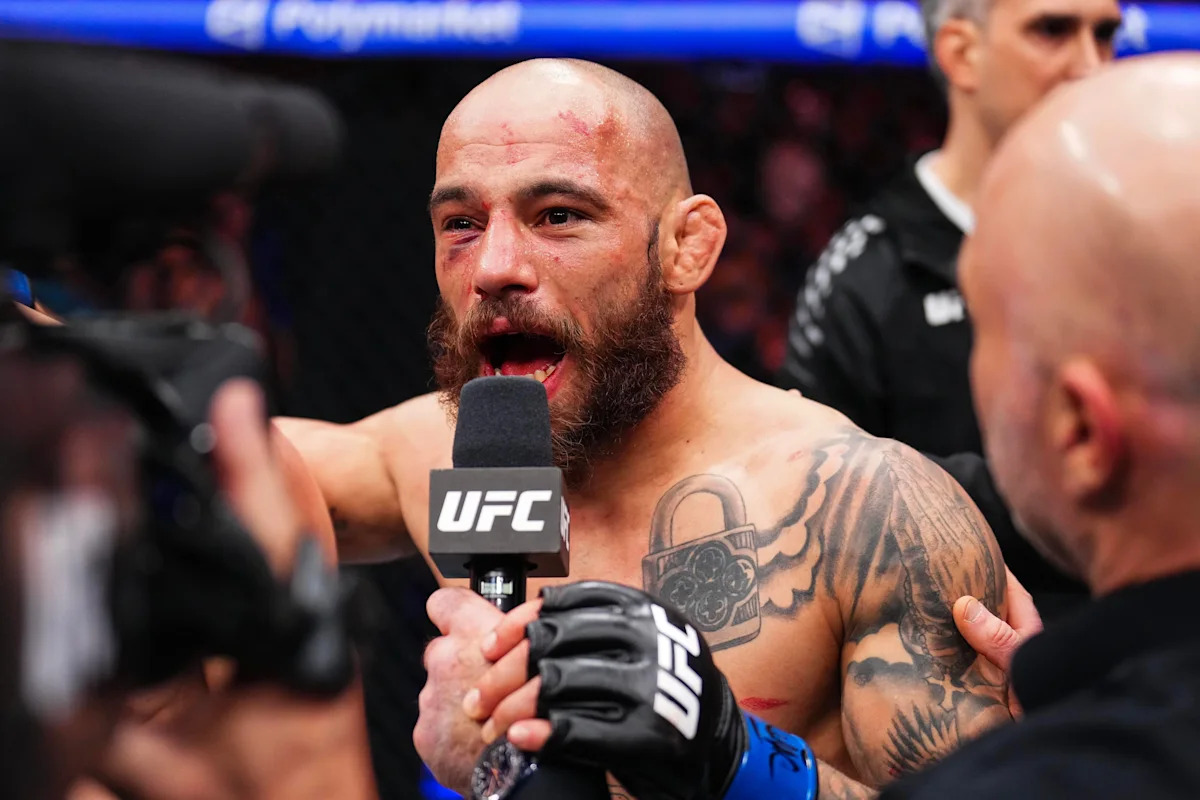 Noche UFC 4 Highlights! Silva Steals The Show With Slick One-Arm Choke